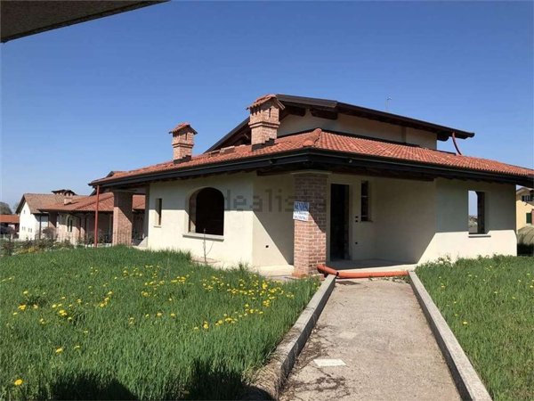 casa indipendente in vendita a Peveragno