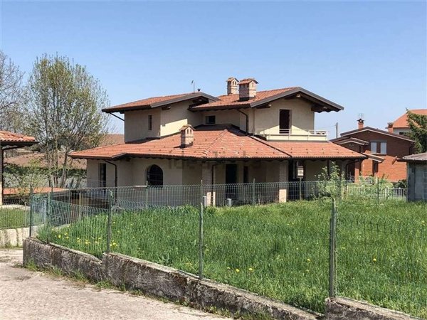 casa indipendente in vendita a Peveragno