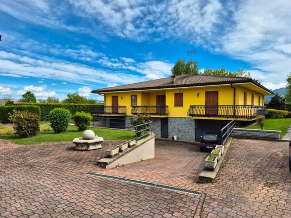 casa indipendente in vendita a Peveragno in zona Borello