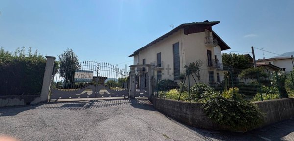 casa indipendente in vendita a Peveragno