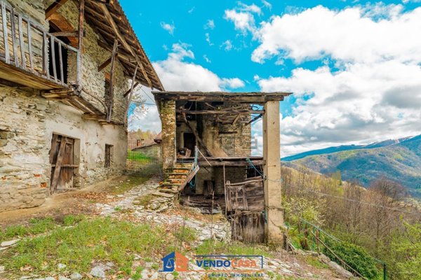 casale in vendita a Peveragno in zona Pradeboni