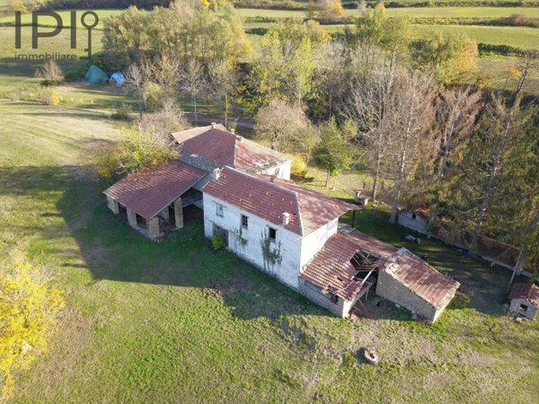 casa indipendente in vendita a Pezzolo Valle Uzzone
