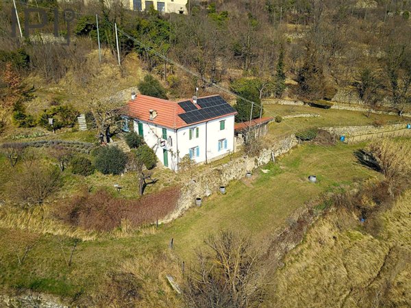 casa indipendente in vendita a Pezzolo Valle Uzzone