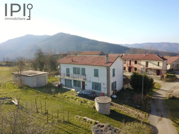 casa indipendente in vendita a Pezzolo Valle Uzzone
