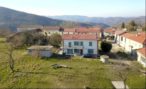 casa indipendente in vendita a Pezzolo Valle Uzzone