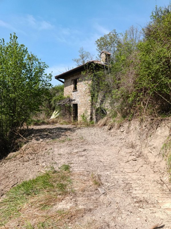 casa indipendente in vendita a Pezzolo Valle Uzzone