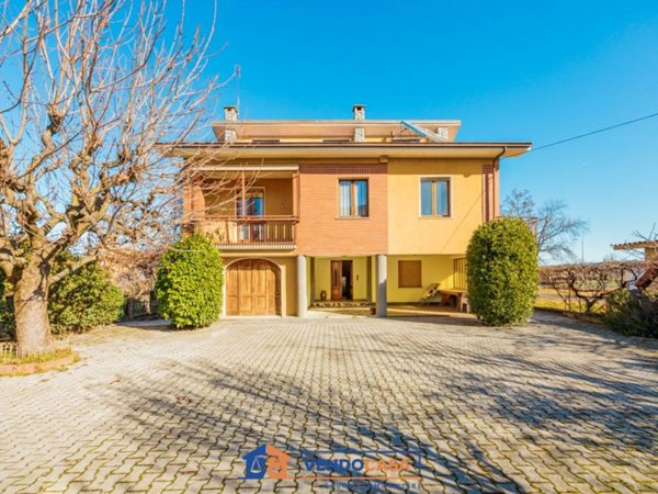 casa indipendente in vendita a Pianfei