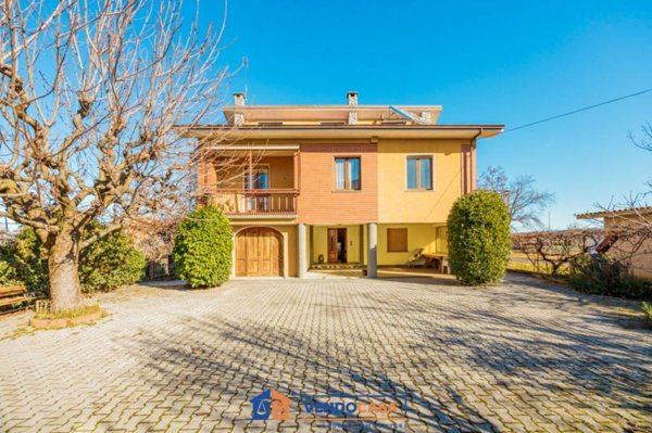 casa indipendente in vendita a Pianfei in zona Ressia