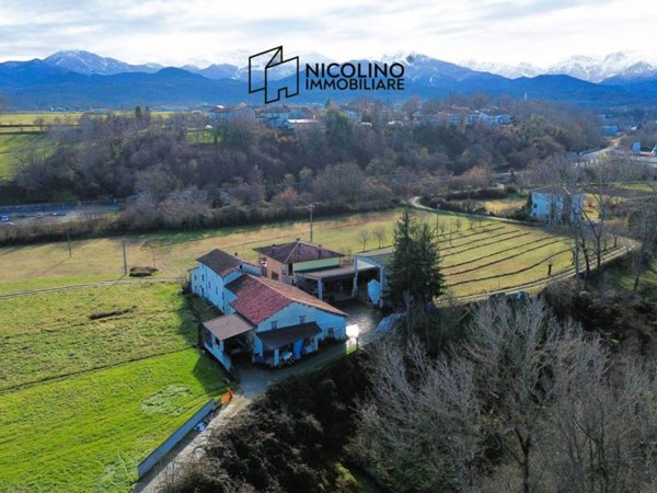 casa indipendente in vendita a Pianfei