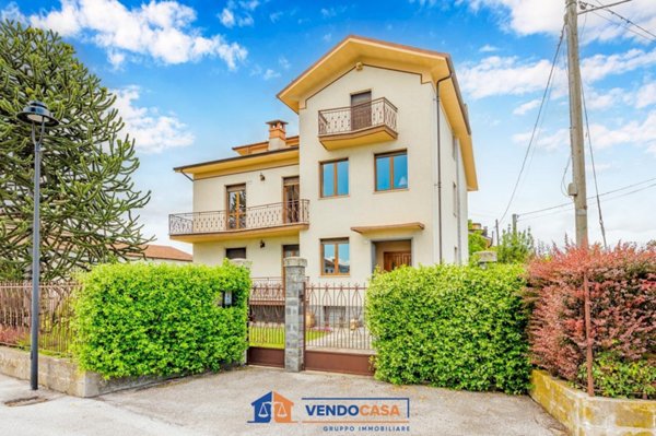 casa indipendente in vendita a Pianfei