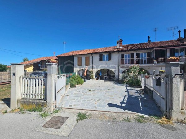 casa indipendente in vendita a Pianfei