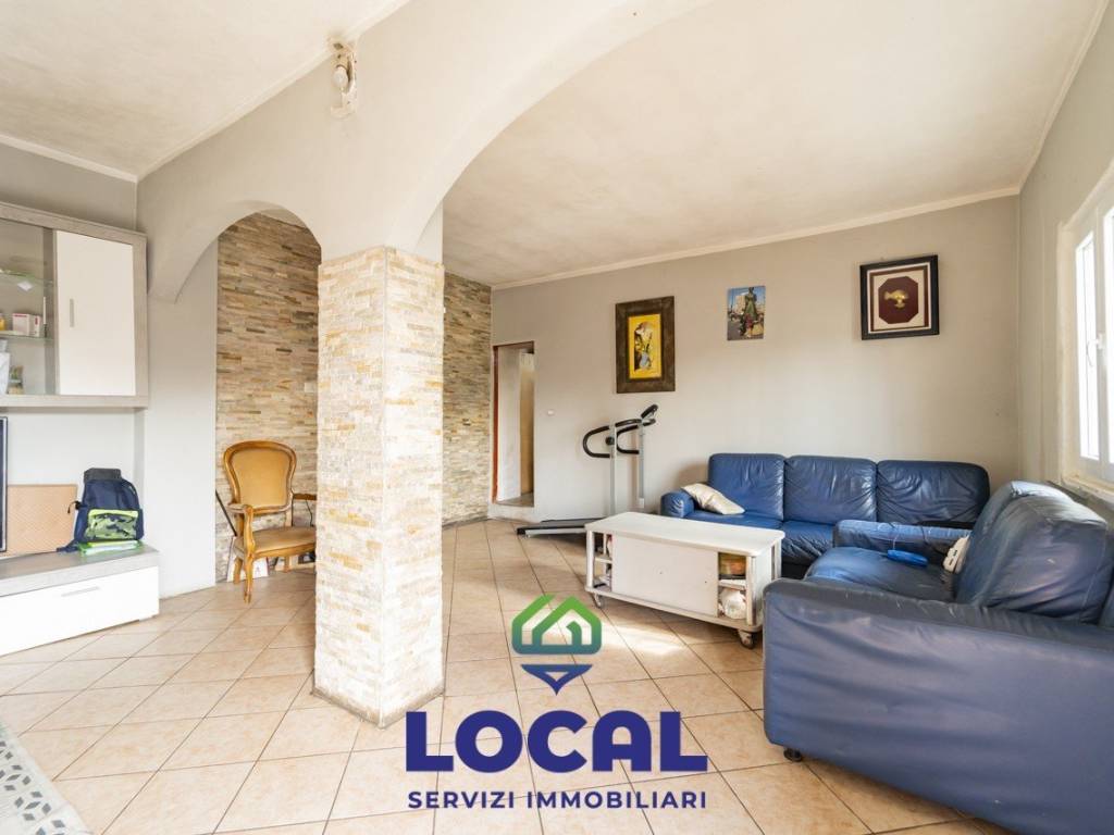 casa indipendente in vendita a Pianfei