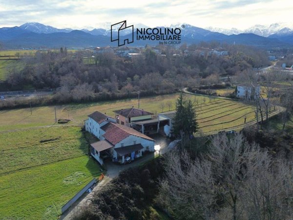 casa indipendente in vendita a Pianfei