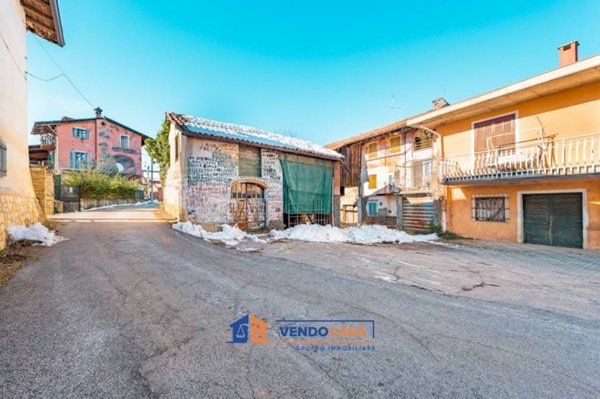 casa indipendente in vendita a Pianfei in zona Viglioni