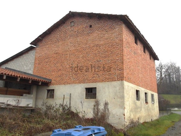 casa indipendente in vendita a Pianfei