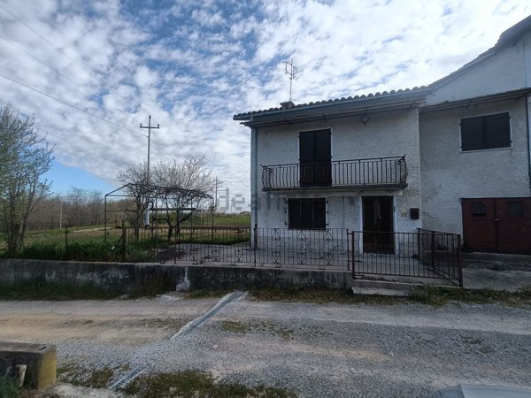 casa indipendente in vendita a Pianfei