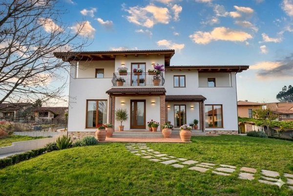 casa indipendente in vendita a Pianfei in zona Ambrosi