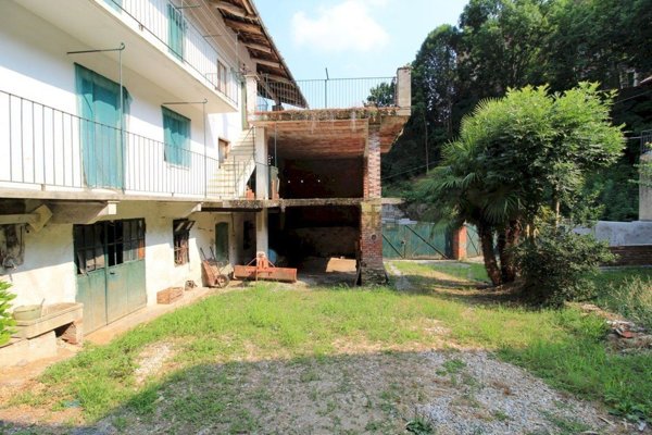 casa indipendente in vendita a Piasco