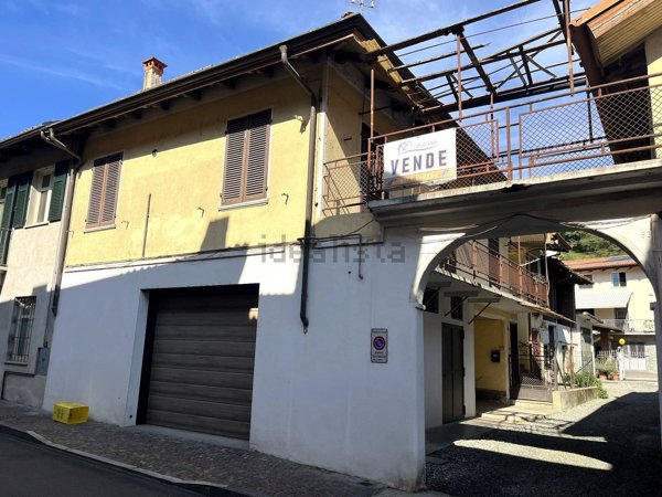 casa indipendente in vendita a Piasco