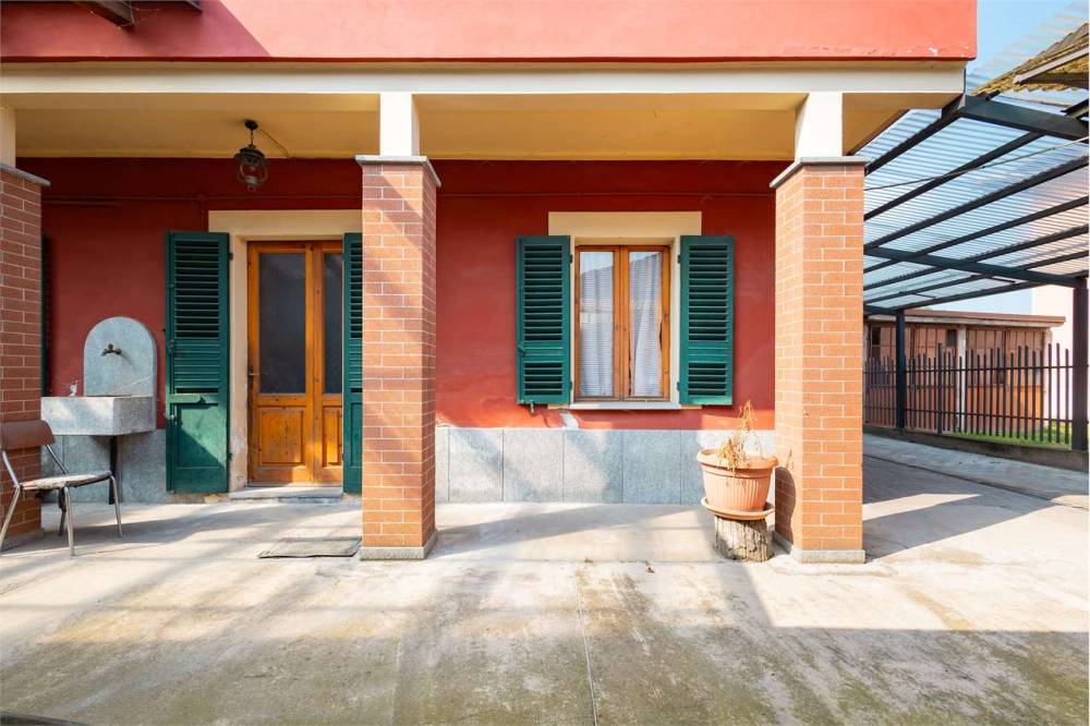 casa indipendente in vendita a Piasco