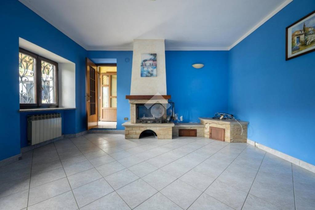 casa indipendente in vendita a Piasco