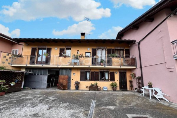casa indipendente in vendita a Piasco
