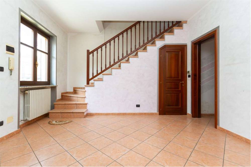 casa indipendente in vendita a Piasco