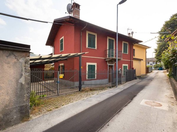 casa indipendente in vendita a Piasco