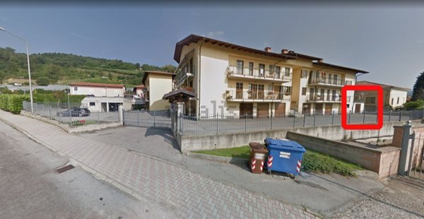 locale di sgombero in vendita a Piasco
