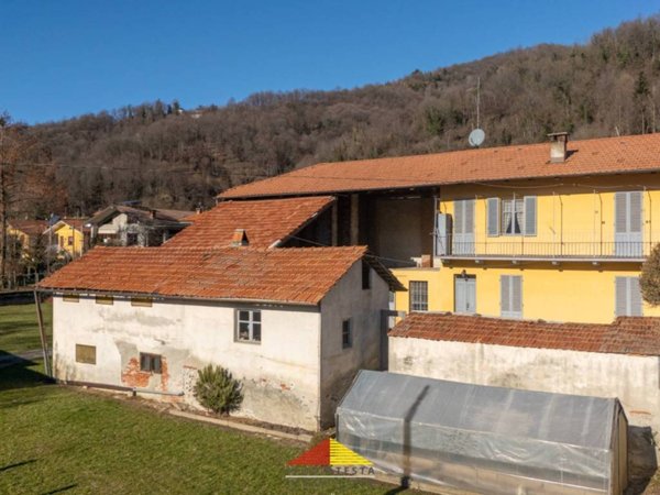 casa indipendente in vendita a Piasco