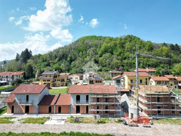 casa indipendente in vendita a Piasco