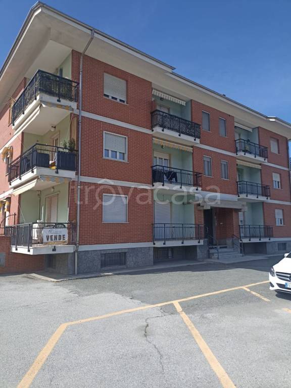 appartamento in vendita a Piasco in zona Sant'Antonio