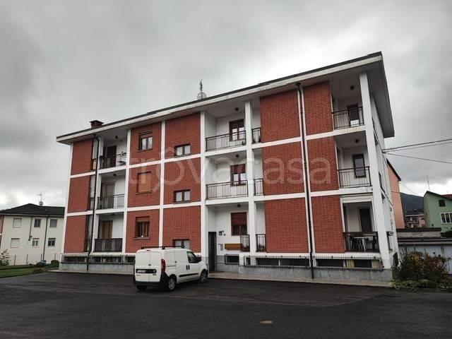 appartamento in vendita a Piasco in zona Sant'Antonio