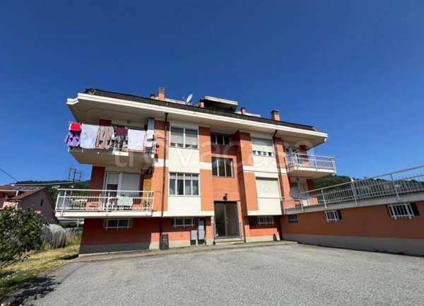 appartamento in vendita a Piasco in zona Sant'Antonio