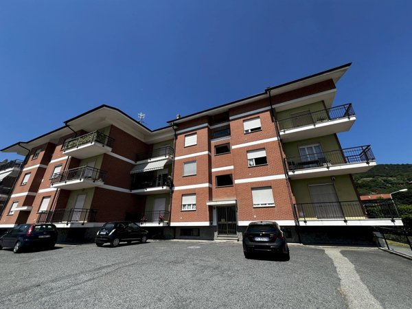 appartamento in vendita a Piasco in zona Sant'Antonio