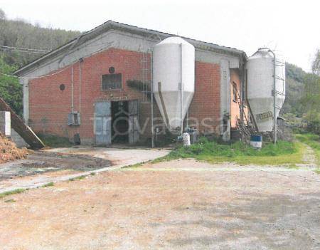 ufficio in vendita a Piasco in zona Sant'Antonio