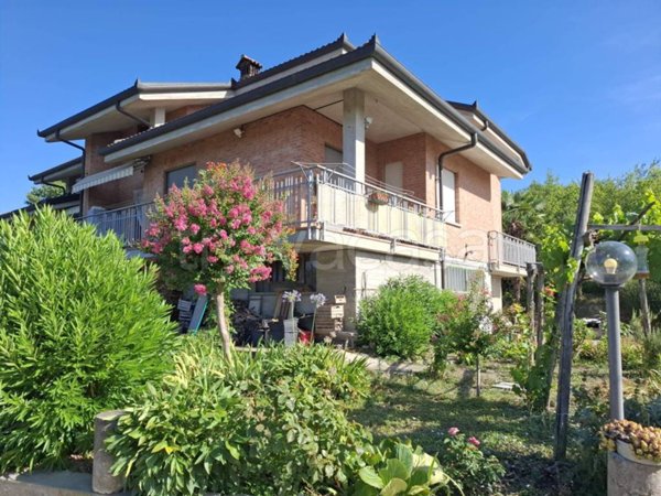 casa indipendente in vendita a Piobesi d'Alba