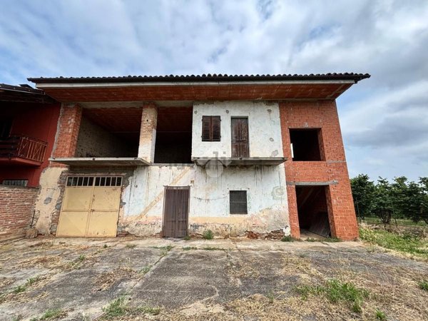 casale in vendita a Piozzo