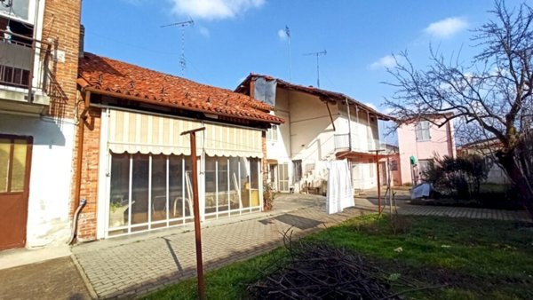 casa indipendente in vendita a Piozzo