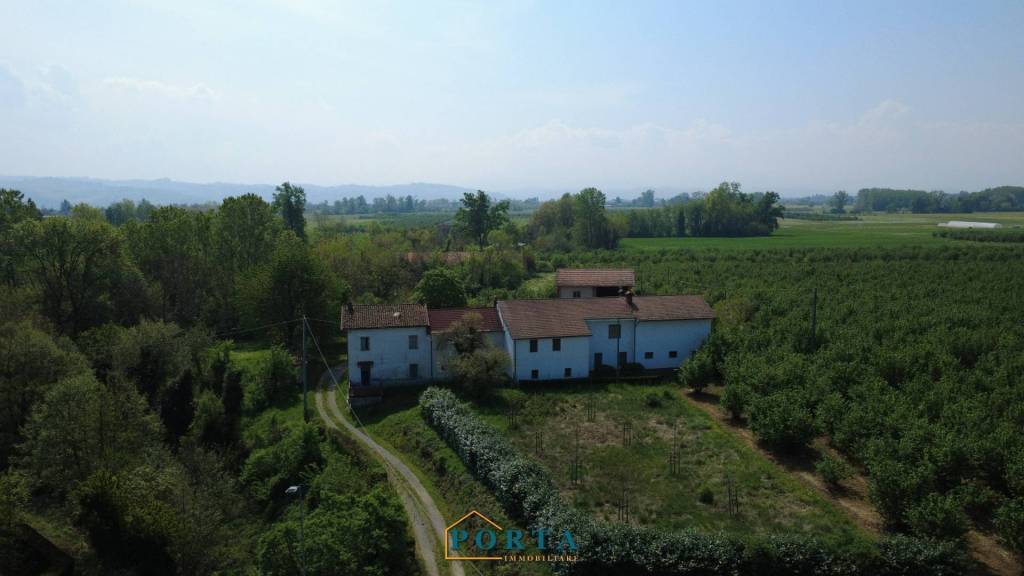 casa indipendente in vendita a Piozzo