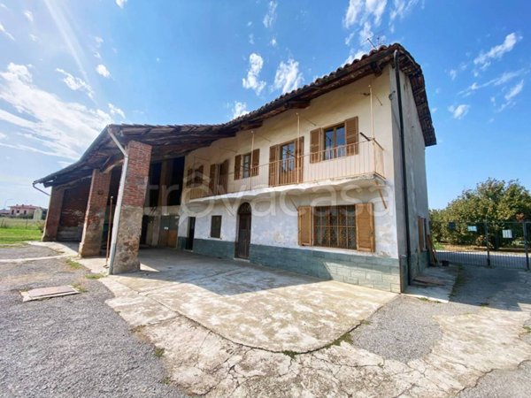 casa indipendente in vendita a Piozzo