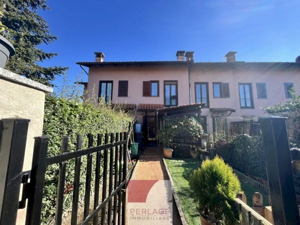 casa indipendente in vendita a Pocapaglia in zona America dei Boschi