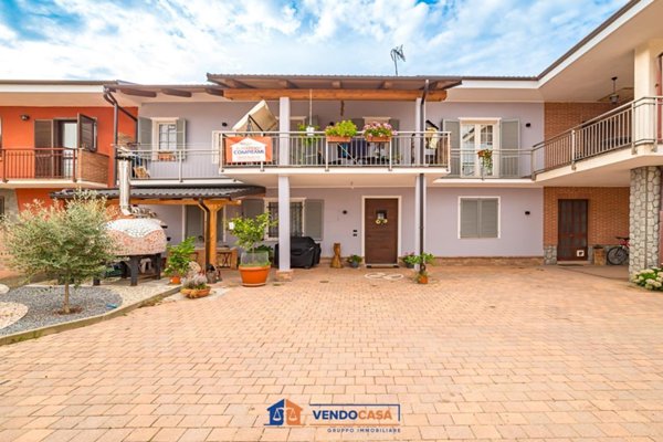 casa indipendente in vendita a Pocapaglia in zona Saliceto