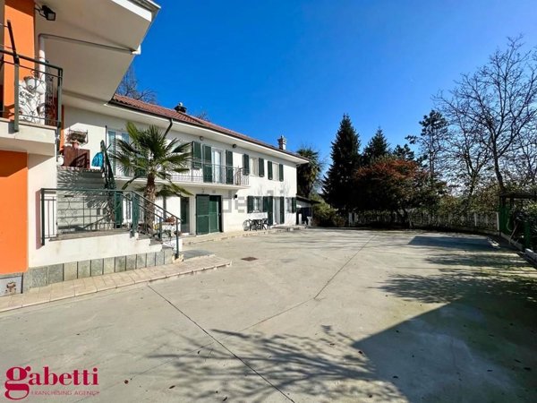 casa indipendente in vendita a Pocapaglia