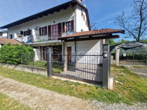 appartamento in vendita a Pocapaglia in zona America dei Boschi