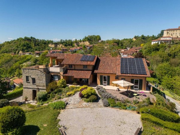 casa indipendente in vendita a Pocapaglia