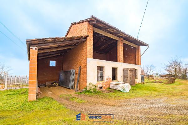 casa indipendente in vendita a Pocapaglia