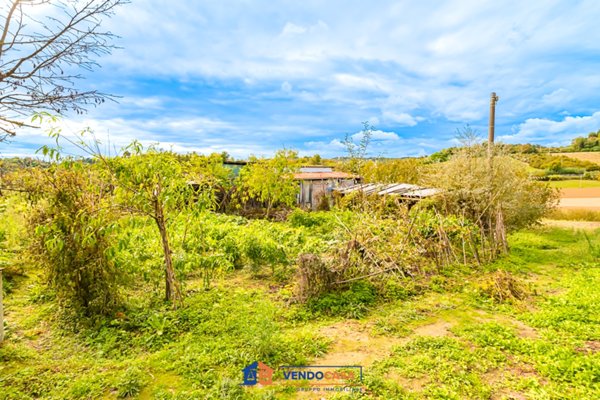 casale in vendita a Pocapaglia in zona Macellai