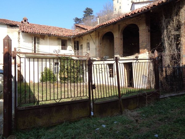 casale in vendita a Pocapaglia