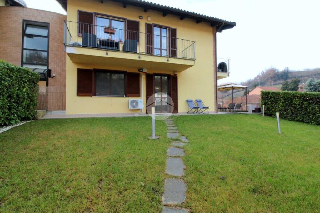 appartamento in vendita a Pocapaglia in zona Macellai